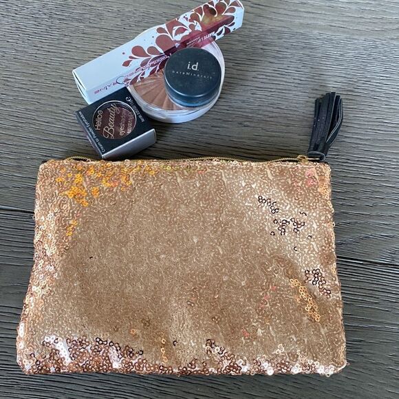 5 Piece Makeup Bundle-Not Used - Picture 9 of 9